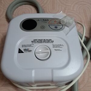 White CHI Technology Heating and Cooling Pad